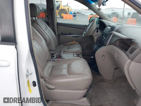 2006 Toyota Sienna CE with VIN 5TDZA23C46S435650, listed as a IAAI auction lot 42053912 with 150,439 mi miles. Bid and sale history available at carsss.com. Image 5.