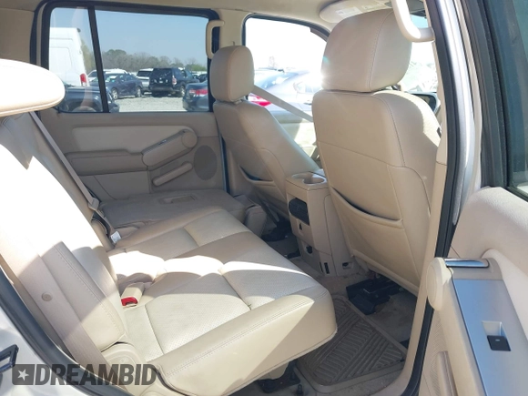 2006 Mercury Mountaineer Premier with VIN 4M2EU38846UJ12298, listed as a IAAI auction lot 41835226 with 214,521 mi miles. Bid and sale history available at carsss.com. Image 8.