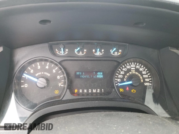 2013 Ford F-150 XL with VIN 1FTMF1EM2DKF17439, listed as a Copart auction lot 43003035 with 190,410 mi miles and Clean title. Bid and sale history available at DreamBid. Image 9.