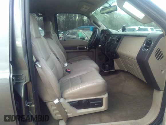 2010 Ford Super Duty F-250 SRW XL with VIN 1FTSW2BR2AEA61210, listed as a IAAI auction lot 41156687 with 207,648 mi miles. Bid and sale history available at carsss.com. Image 5.