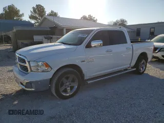 2015 Ram 1500 Outdoorsman z VIN 1C6RR6LT9FS608335, wystawiony jako Copart lot #42589085 z przebiegiem 125 544 mil mil oraz Szkoda całkowita • Salvage title. Historia ofert i sprzedaży dostępna na DreamBid. Obrazek 1.