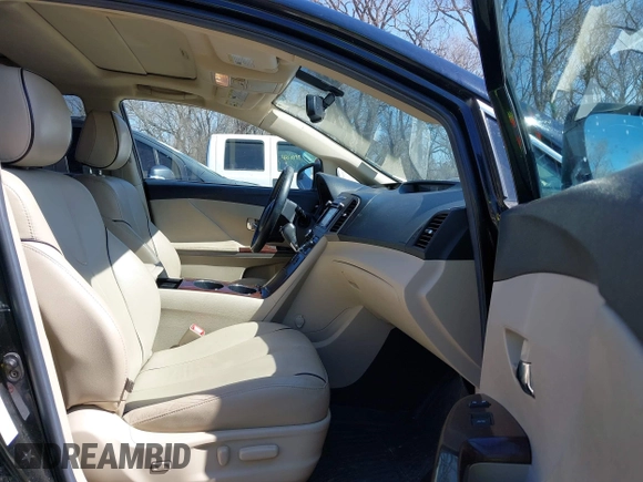 2013 Toyota Venza LE with VIN 4T3BK3BBXDU094246, listed as a IAAI auction lot 41758653 with 252,731 mi miles. Bid and sale history available at carsss.com. Image 5.