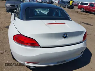 2011 BMW Z4 sDrive35i with VIN WBALM7C55BE383700, listed as a IAAI auction lot 41852272 with 101,562 mi miles. Bid and sale history available at carsss.com. Image 16.