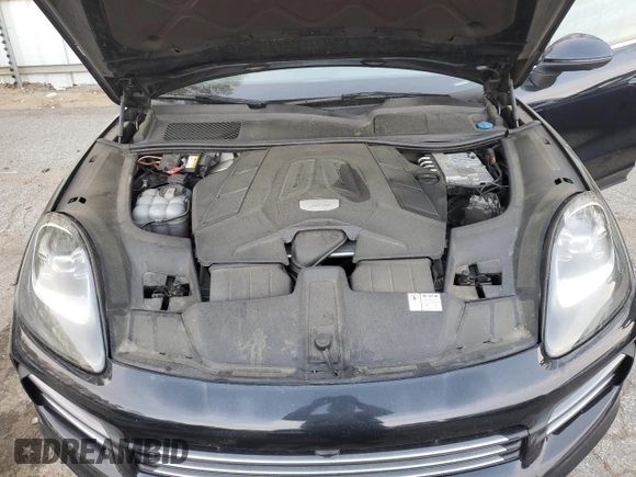 2019 Porsche Cayenne z VIN WP1AA2AY4KDA09845, wystawiony jako Copart lot #50871755 z przebiegiem 64 441 mil mil oraz Szkoda całkowita • Salvage title. Historia ofert i sprzedaży dostępna na DreamBid. Obrazek 11.