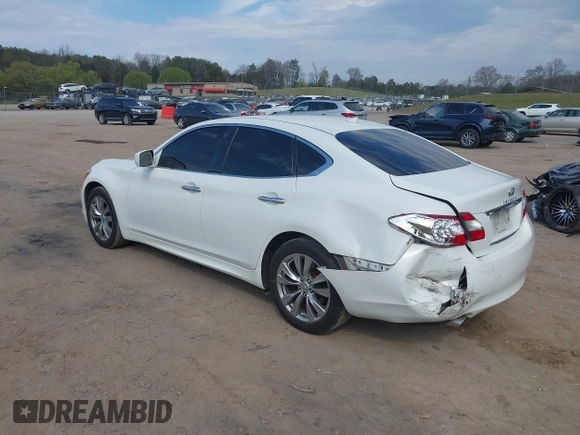 2013 Infiniti M37 with VIN JN1BY1AP3DM513084, listed as a IAAI auction lot 41903753 with 139,864 mi miles. Bid and sale history available at carsss.com. Image 3.