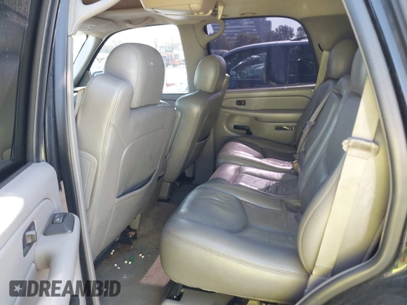 2004 Chevrolet Tahoe LS with VIN 1GNEC13T94J331286, listed as a IAAI auction lot 40691697 with 211,544 mi miles. Bid and sale history available at carsss.com. Image 8.
