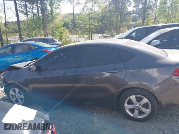 2015 Dodge Dart SXT z VIN 1C3CDFBB7FD330596, wystawiony jako IAAI lot #42067942 z przebiegiem 114 126 mil mil oraz . Historia ofert i sprzedaży dostępna na DreamBid. Obrazek 14.