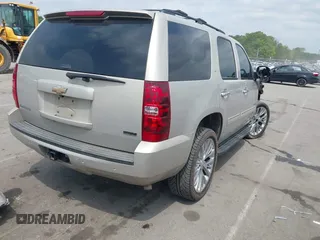 2010 Chevrolet Tahoe LT с VIN 1GNUCBE09AR216446, выставлен на аукционе IAAI как лот 42002298 с пробегом 278 738 миль миль и . История ставок и продаж доступна на DreamBid. Изображение 4.