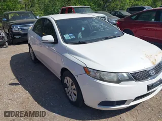 2012 Kia Forte EX with VIN KNAFU4A23C5522471, listed as a IAAI auction lot 42139432 with 176,205 mi miles. Bid and sale history available at carsss.com. Image 1.