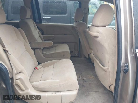 2005 Honda Odyssey LX with VIN 5FNRL382X5B116840, listed as a IAAI auction lot 42070477 with 268,898 mi miles. Bid and sale history available at carsss.com. Image 8.