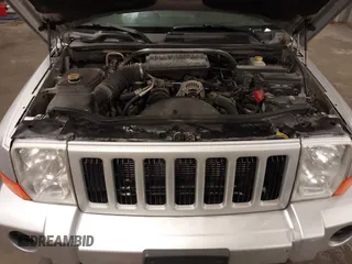 2006 Jeep Commander с VIN 1J8HG48K76C221543, выставлен на аукционе IAAI как лот 42310672 с пробегом 208 643 миль миль и . История ставок и продаж доступна на DreamBid. Изображение 10.