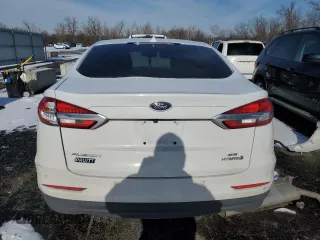 2019 Ford Fusion Hybrid SE with VIN 3FA6P0LU8KR263933, listed as a Copart auction lot 72080582 with 95,249 mi miles. Bid and sale history available at carsss.com. Image 6.
