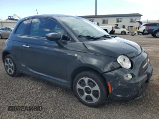 2016 FIAT 500e z VIN 3C3CFFGE0GT193185, wystawiony jako Copart lot #53547515 z przebiegiem 31 335 mil mil oraz Szkoda całkowita • Salvage title. Historia ofert i sprzedaży dostępna na DreamBid. Obrazek 4.