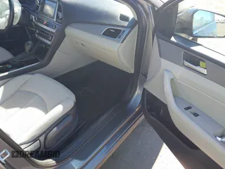 2018 Hyundai Sonata Limited with VIN 5NPE34AF3JH650520, listed as a IAAI auction lot 41292572 with 110,031 mi miles. Bid and sale history available at carsss.com. Image 5.