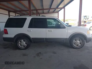 2004 Ford Expedition Special Service with VIN 1FMPU16L44LB48226, listed as a IAAI auction lot 42018315 with 154,203 mi miles. Bid and sale history available at carsss.com. Image 13.