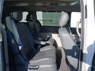2008 Chrysler Town & Country Touring with VIN 2A8HR54P48R629297, listed as a IAAI auction lot 41958080 with 130,046 mi miles. Bid and sale history available at carsss.com. Image 8.
