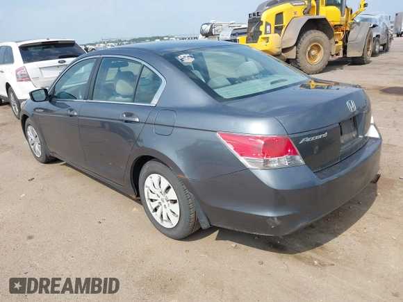 2010 Honda Accord LX z VIN 1HGCP2F3XAA126370, wystawiony jako IAAI lot #42482055 z przebiegiem 356 466 mil mil oraz . Historia ofert i sprzedaży dostępna na DreamBid. Obrazek 3.