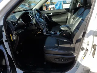 2015 Kia Sorento EX with VIN 5XYKU4A79FG652165, listed as a Copart auction lot 86914004 with 60,239 mi miles and Salvage Title. Bid and sale history available at carsss.com. Image 7.