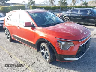 2023 Kia Niro EX with VIN KNDCR3LE3P5093816, listed as a IAAI auction lot 41666023 with 31,874 mi miles. Bid and sale history available at carsss.com. Image 1.