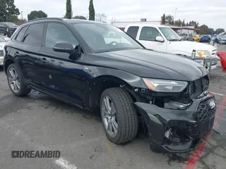 2025 Audi Q5 S line Premium z VIN WA1GAAFY7S2026126, wystawiony jako IAAI lot #41535407 z przebiegiem 1303 mil mil oraz . Historia ofert i sprzedaży dostępna na DreamBid. Obrazek 1.
