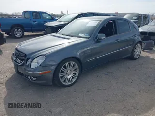 2008 Mercedes-Benz E-Class Luxury 3.5L with VIN WDBUF56X68B220680, listed as a IAAI auction lot 41816698 with 221,219 mi miles. Bid and sale history available at carsss.com. Image 18.