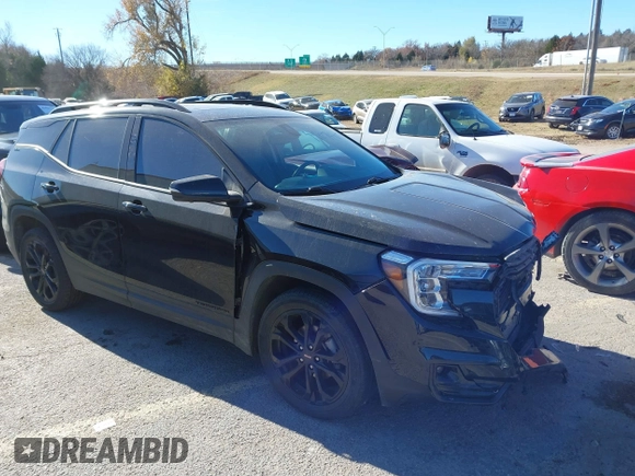 2022 GMC Terrain SLT with VIN 3GKALPEV2NL239122, listed as a IAAI auction lot 41074071 with 36,920 mi miles. Bid and sale history available at carsss.com. Image 1.