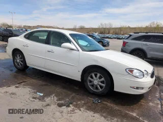 2007 Buick LaCrosse CXL with VIN 2G4WD582771131504, listed as a Copart auction lot 54013645 with 117,182 mi miles and Salvage Title. Bid and sale history available at carsss.com. Image 4.