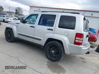 2009 Jeep Liberty Sport with VIN 1J8GN28K39W520228, listed as a IAAI auction lot 41961381 with 196,187 mi miles. Bid and sale history available at carsss.com. Image 3.