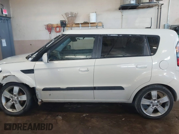 2010 Kia Soul + with VIN KNDJT2A2XA7046354, listed as a IAAI auction lot 41310311 with 127,938 mi miles and . Bid and sale history available at DreamBid. Image 14.