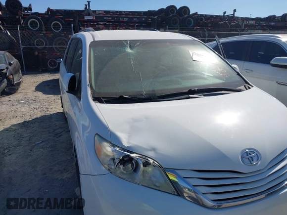 2016 Toyota Sienna LE AAS с VIN 5TDKK3DC0GS731995, выставлен на аукционе IAAI как лот 41856946 с пробегом 19 700 миль миль и . История ставок и продаж доступна на DreamBid. Изображение 6.