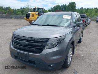 2011 Ford Explorer XLT z VIN 1FMHK8D82BGA77941, wystawiony jako IAAI lot #42677489 z przebiegiem 204 909 mil mil oraz . Historia ofert i sprzedaży dostępna na DreamBid. Obrazek 2.