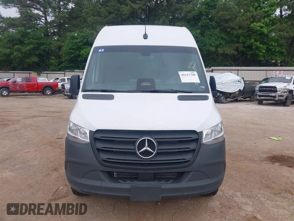 2025 Mercedes-Benz Sprinter Cargo with VIN W1Y4KBHY6ST202145, listed as a IAAI auction lot 42127760 with 9,361 mi miles and . Bid and sale history available at carsss.com. Image 11.