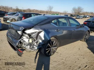 2020 Nissan Altima 2.5 SR with VIN 1N4BL4CV8LC152776, listed as a Copart auction lot 47453185 with 131,568 mi miles and Salvage Title. Bid and sale history available at carsss.com. Image 3.