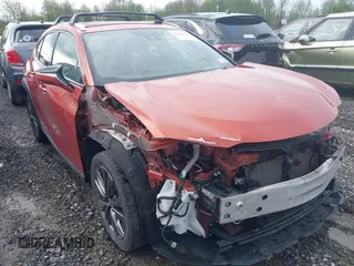 2019 Lexus UX 250h z VIN JTHU9JBH3K2003383, wystawiony jako IAAI lot #42151535 z przebiegiem 98 996 mil mil oraz . Historia ofert i sprzedaży dostępna na DreamBid. Obrazek 18.