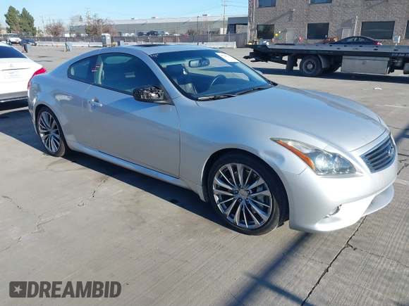 2013 Infiniti G37 IPL with VIN JN1CV6EK8DM922822, listed as a IAAI auction lot 41324156 with Not Provided miles. Bid and sale history available at carsss.com. Image 1.