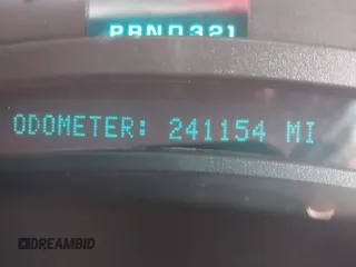 2004 Chevrolet Suburban LT z VIN 1GNFK16T14J103074, wystawiony jako IAAI lot #41501026 z przebiegiem 241 154 mil mil oraz . Historia ofert i sprzedaży dostępna na DreamBid. Obrazek 7.