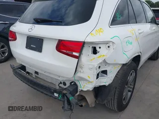 2019 Mercedes-Benz GLC 300 with VIN WDC0G4JB6KV128066, listed as a IAAI auction lot 42099576 with 80,833 mi miles and . Bid and sale history available at DreamBid. Image 6.