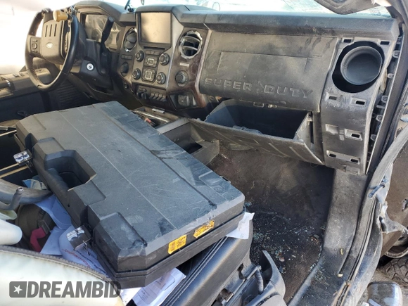 2016 Ford Super Duty F-250 SRW Lariat with VIN 1FT7W2BT8GEB04443, listed as a Copart auction lot 84828354 with 200,671 mi miles and Salvage Title. Bid and sale history available at carsss.com. Image 8.