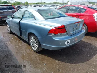 2008 Volvo C70 z VIN YV1MC67208J057706, wystawiony jako IAAI lot #42190498 z przebiegiem 158 652 mil mil oraz . Historia ofert i sprzedaży dostępna na DreamBid. Obrazek 3.