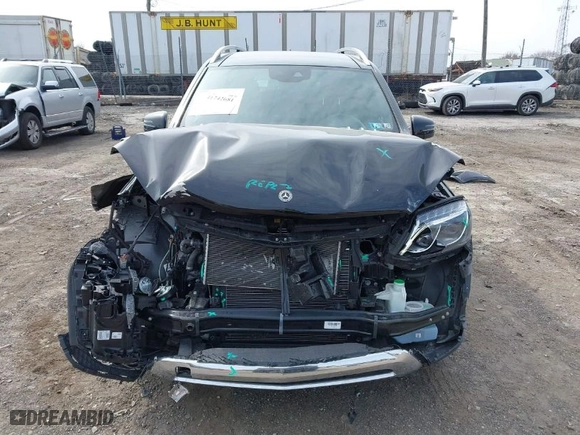 2018 Mercedes-Benz GLS with VIN 4JGDF6EE6JB152874, listed as a IAAI auction lot 41742681 with 31,494 mi miles. Bid and sale history available at carsss.com. Image 13.