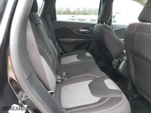 2015 Jeep Cherokee Sport with VIN 1C4PJLABXFW658315, listed as a Copart auction lot 89092405 with 142,382 mi miles and Salvage Title. Bid and sale history available at carsss.com. Image 10.