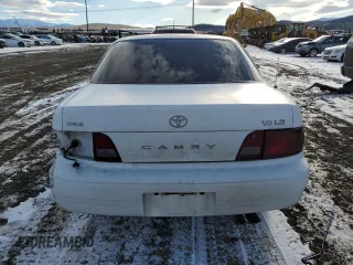 1995 Toyota Camry LE with VIN 4T1GK12E5SU858787, listed as a Copart auction lot 89400945 with 184,167 mi miles and Clean Title. Bid and sale history available at carsss.com. Image 6.
