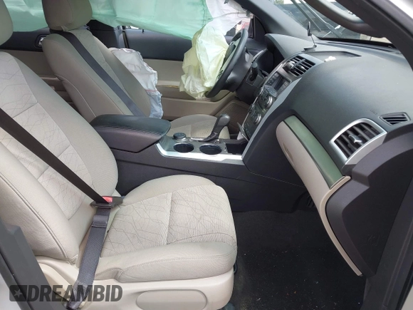 2014 Ford Explorer with VIN 1FM5K8B85EGB44879, listed as a IAAI auction lot 40226603 with 152,778 mi miles and . Bid and sale history available at carsss.com. Image 5.