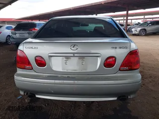 2002 Lexus GS 300 z VIN JT8BD69S320171279, wystawiony jako IAAI lot #42203877 z przebiegiem 200 013 mil mil oraz . Historia ofert i sprzedaży dostępna na DreamBid. Obrazek 16.