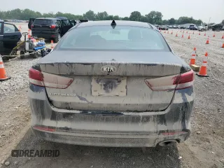 2018 Kia Optima LX z VIN KNAGT4L35J5233487, wystawiony jako Copart lot #59181965 z przebiegiem 136 454 mil mil oraz Szkoda całkowita • Salvage title. Historia ofert i sprzedaży dostępna na DreamBid. Obrazek 6.