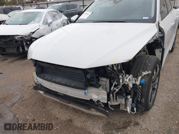 2022 Audi e-tron Premium Plus with VIN WA1LAAGE6NB033284, listed as a IAAI auction lot 41784457 with 30,964 mi miles and . Bid and sale history available at DreamBid. Image 6.