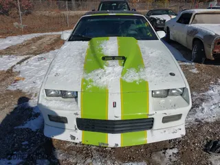 1991 Chevrolet Camaro RS with VIN 1G1FP23E1ML181101, listed as a IAAI auction lot 41405303 with 96,580 mi miles. Bid and sale history available at carsss.com. Image 6.
