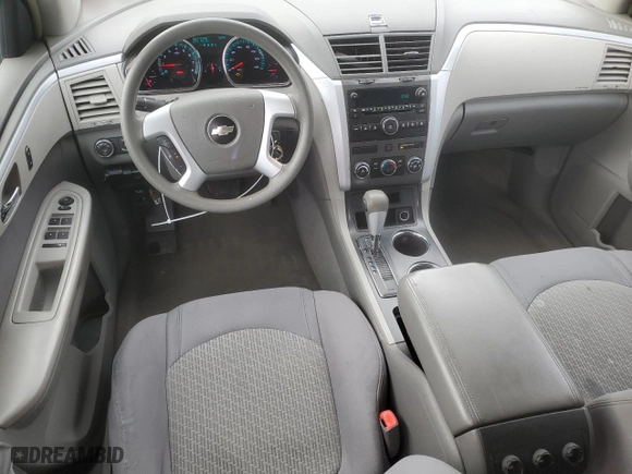 2009 Chevrolet Traverse LS with VIN 1GNEV13D09S140425, listed as a Copart auction lot 82686624 with 213,597 mi miles and Salvage Title. Bid and sale history available at carsss.com. Image 8.