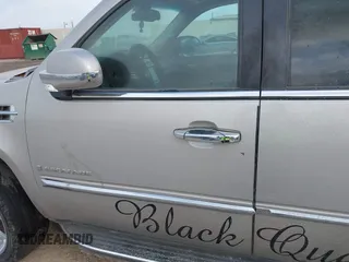 2007 Cadillac Escalade z VIN 1GYFK63827R379883, wystawiony jako IAAI lot #42129071 z przebiegiem 227 794 mil mil oraz . Historia ofert i sprzedaży dostępna na DreamBid. Obrazek 12.