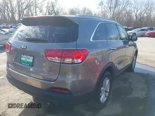 2017 Kia Sorento LX with VIN 5XYPG4A33HG268167, listed as a IAAI auction lot 41792320 with 74,528 mi miles. Bid and sale history available at carsss.com. Image 4.